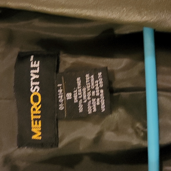 Metro Style Leather jacket - Picture 2 of 3